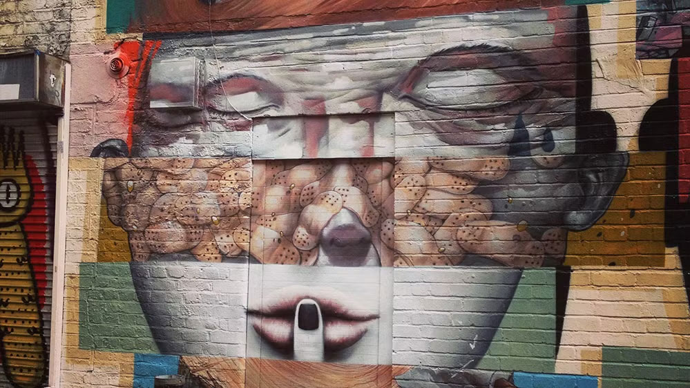 En blind fläck: Samskapande för att möta komplexa behov vid sexuell våldsutsatthet hos tjejer i gängkriminella miljöer